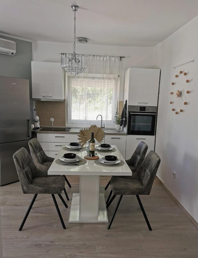 Apartman Teo Medulin Extérieur photo